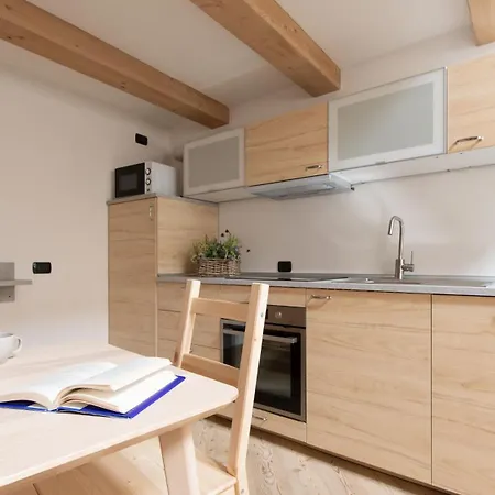 Italianway - Roma 39 Mansarda *